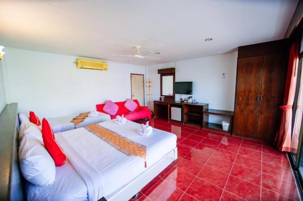 Hotel Oyo 343 Wanna Marine Patong Exteriér fotografie